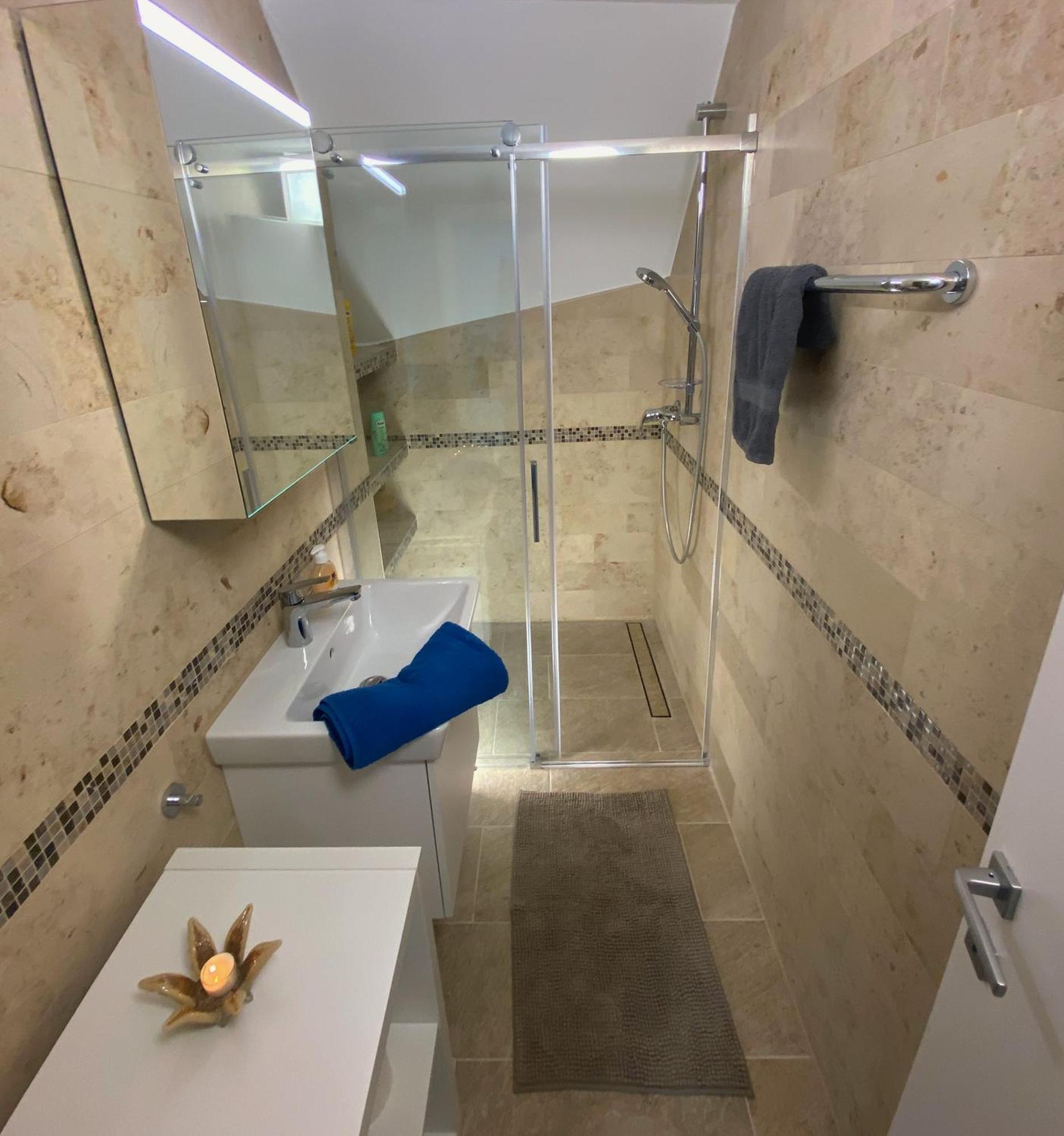 Ruhige, Neue Dachwohnung An Altstadt, Naehe Messe 세인트갈렌 외부 사진